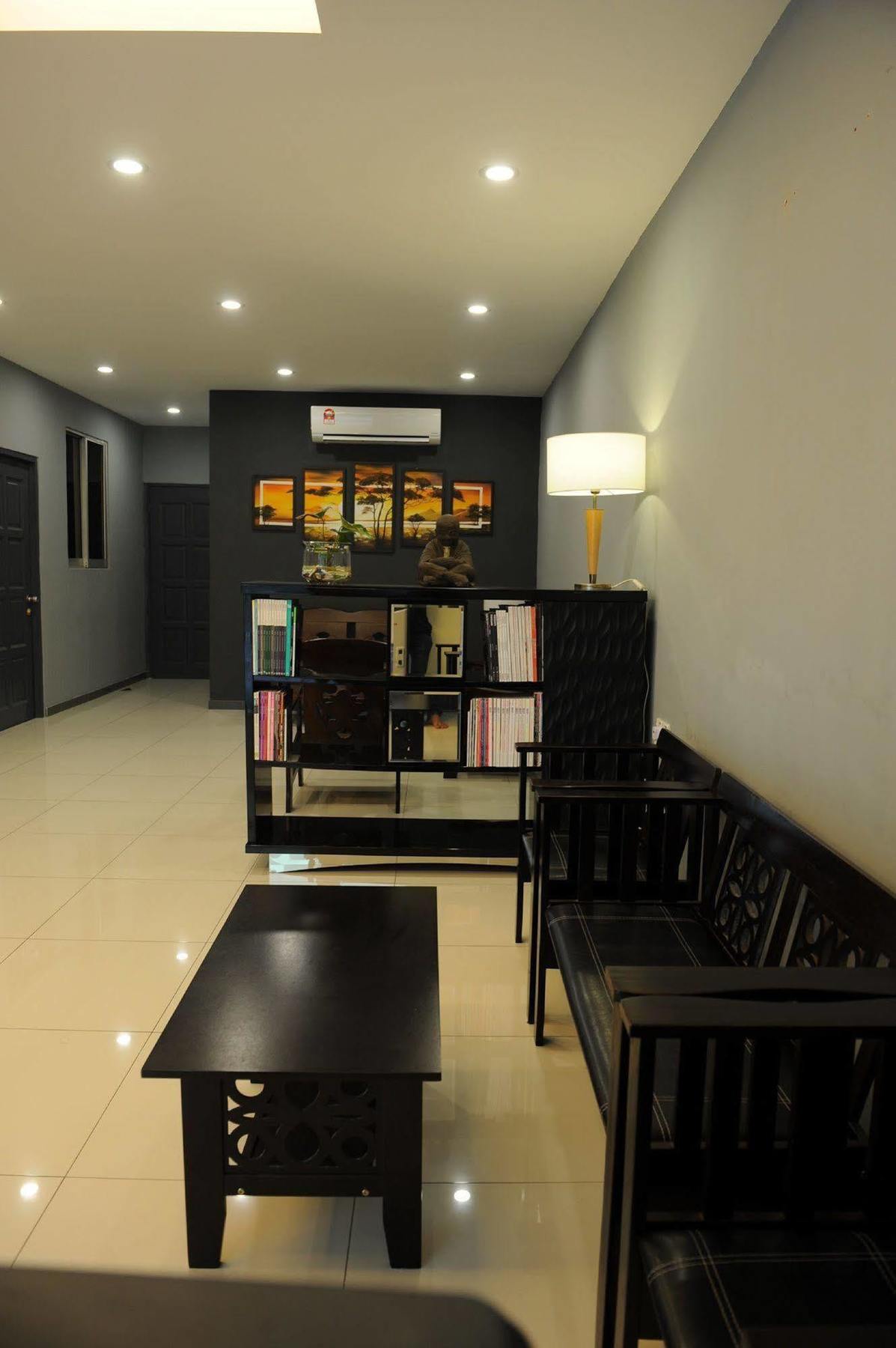 Kuok Pin Hotel Kuching Exterior foto
